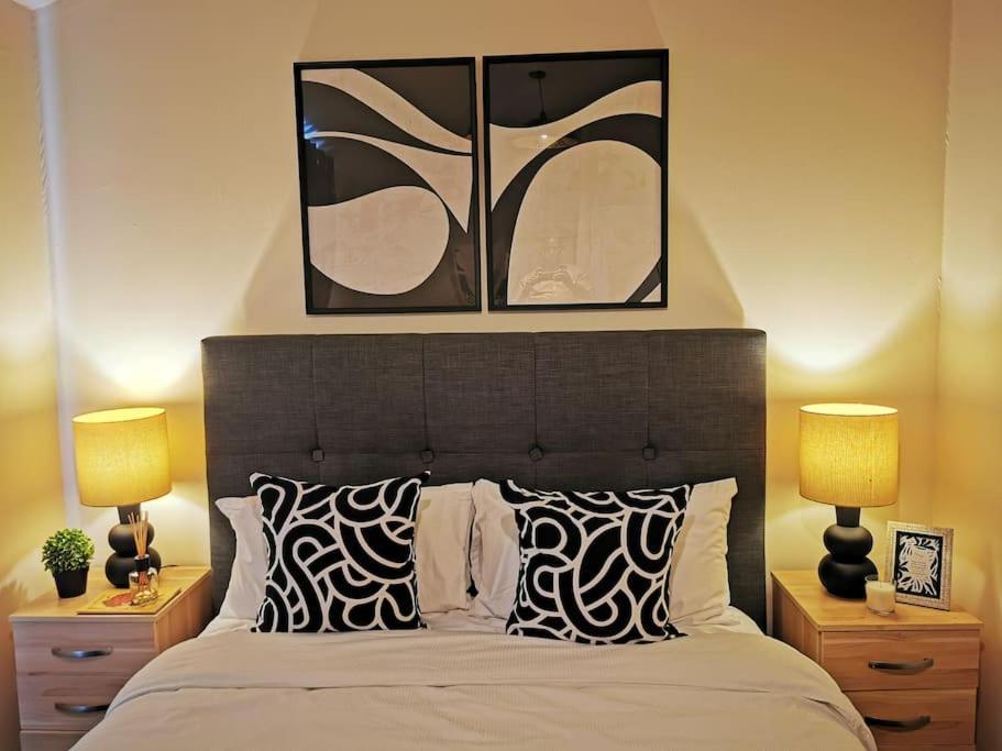 Cozy Near O2 Arena Gasthuis